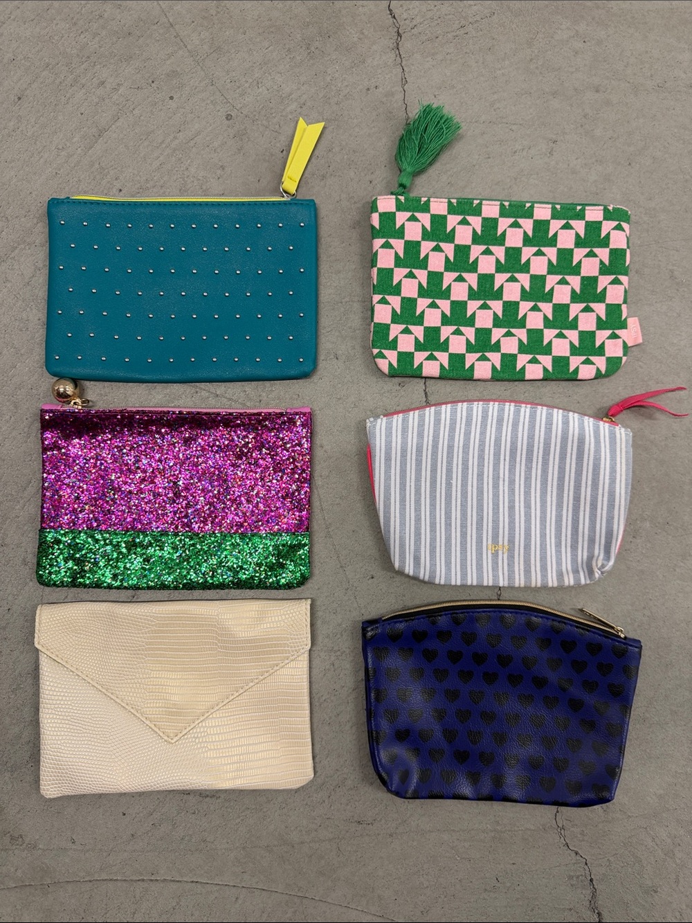 Set of six (6) NEW Zipper Pouches